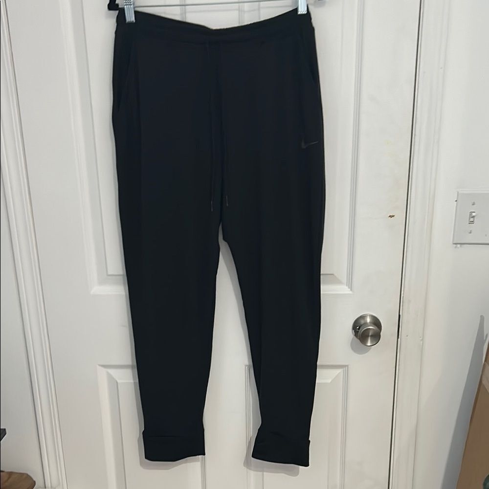 Nike Black Dri-FIT Jogger Pants Men’s‎ Medium Athletic Training Joggers